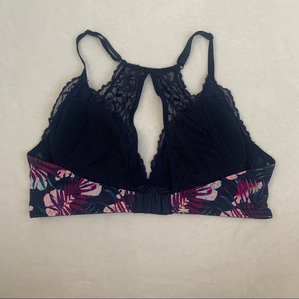 PINK VS Floral Lace Bralette - Picture 2 of 5